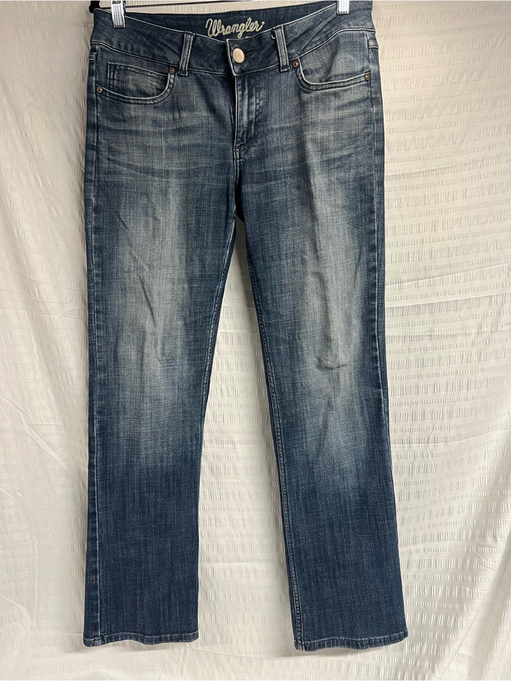 Wrangler Women’s Faded Blue straight leg Jeans